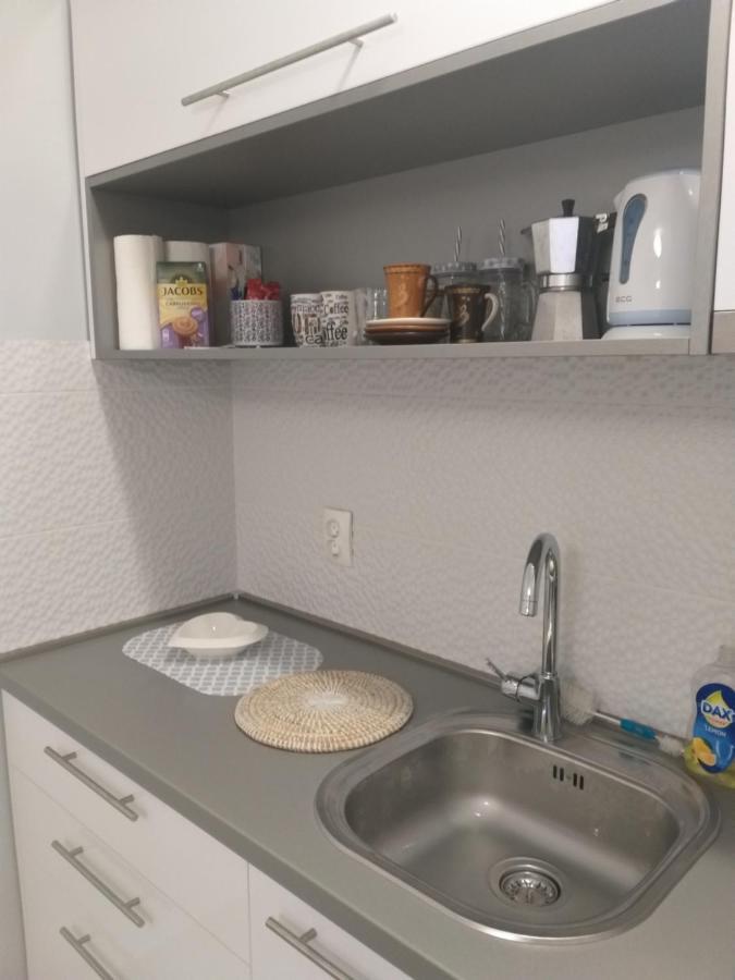 מוסטר Apartman Simple מראה חיצוני תמונה